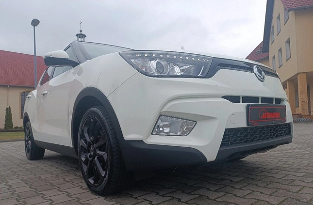 SsangYong Tivoli cena 42900 przebieg: 114000, rok produkcji 2016 z Góra małe 529